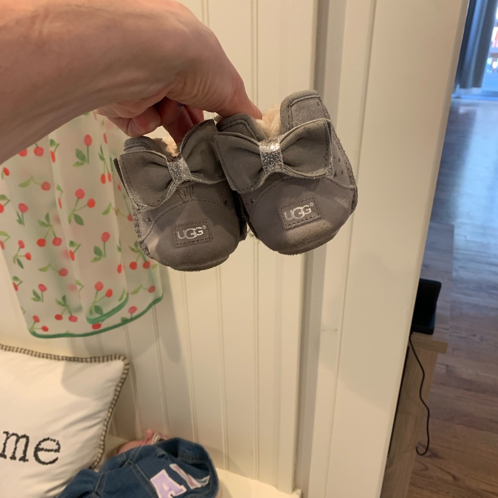 Ugg grey baby boot size 2/3